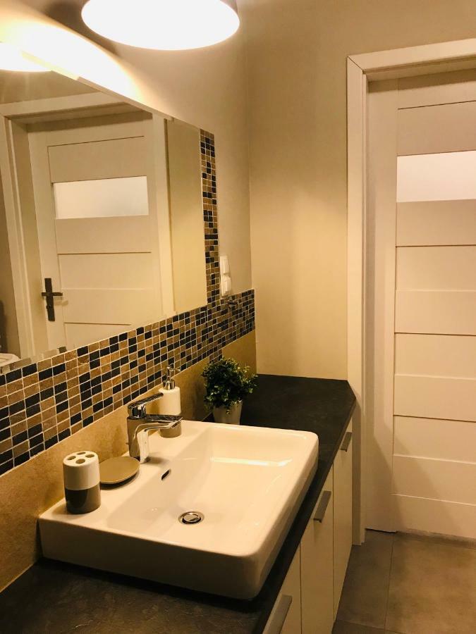 Bird House Apartment In The City Center Cracóvia Exterior foto
