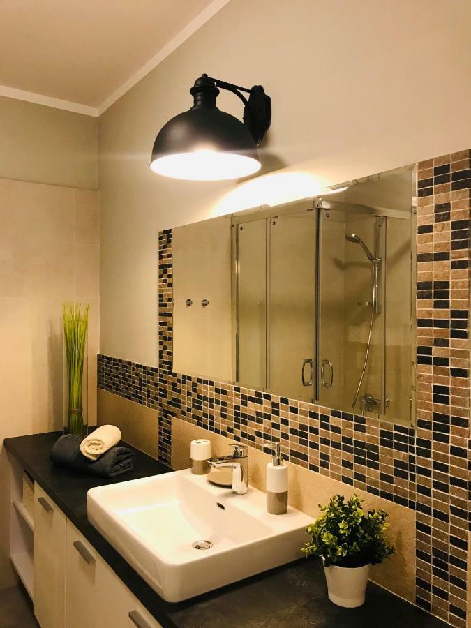 Bird House Apartment In The City Center Cracóvia Exterior foto